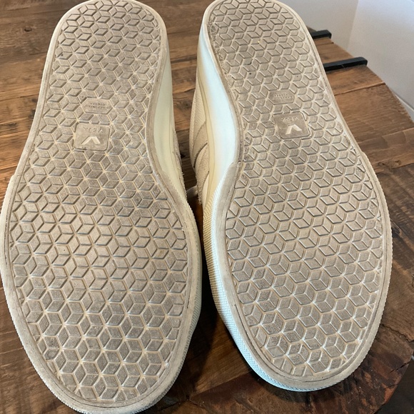 VEJA SNEAKER WHITE PEBBLED TAUPE SUEDE V - Picture 7 of 7